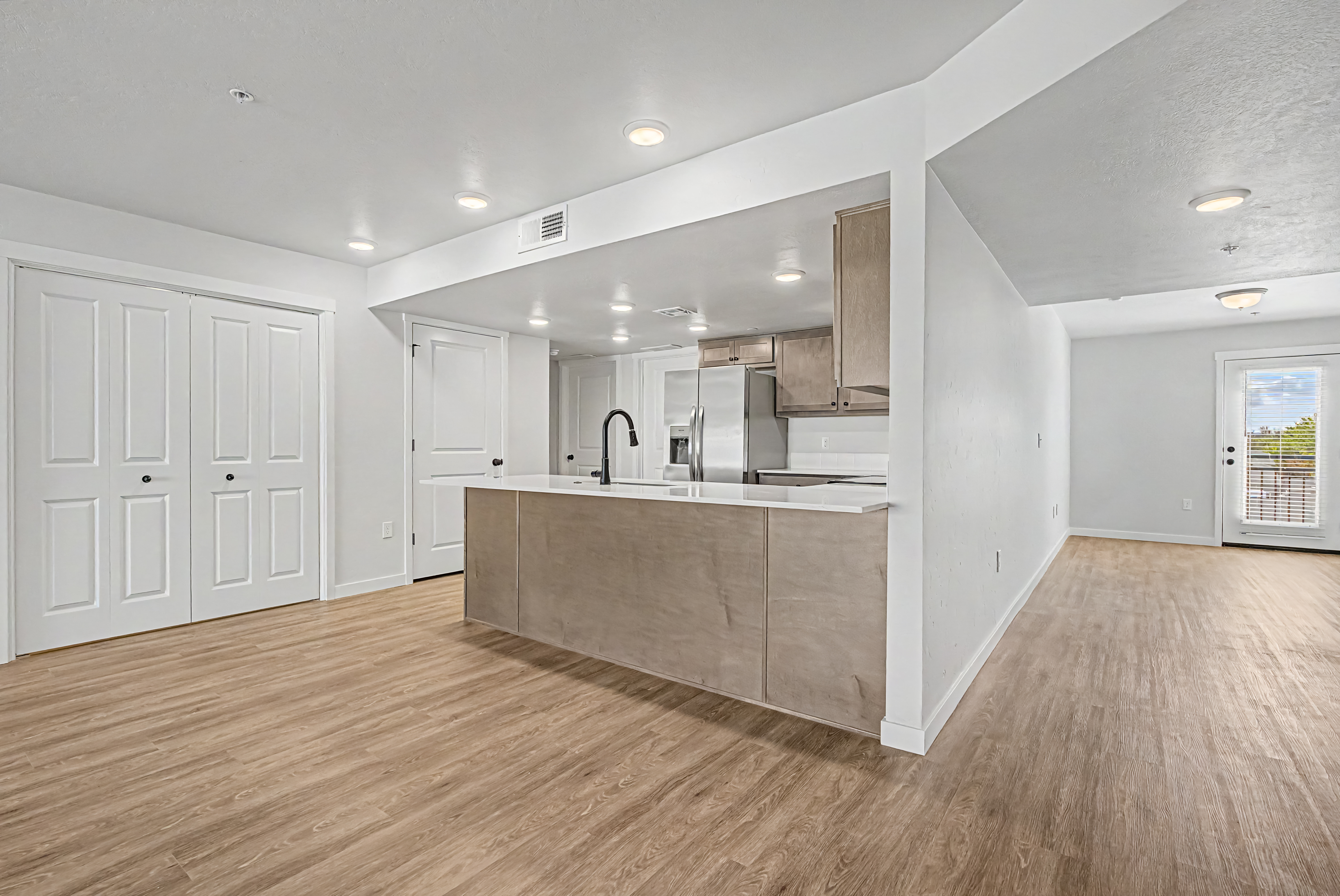 3-Bed 2-Bath (L) unit images floor plan 5
