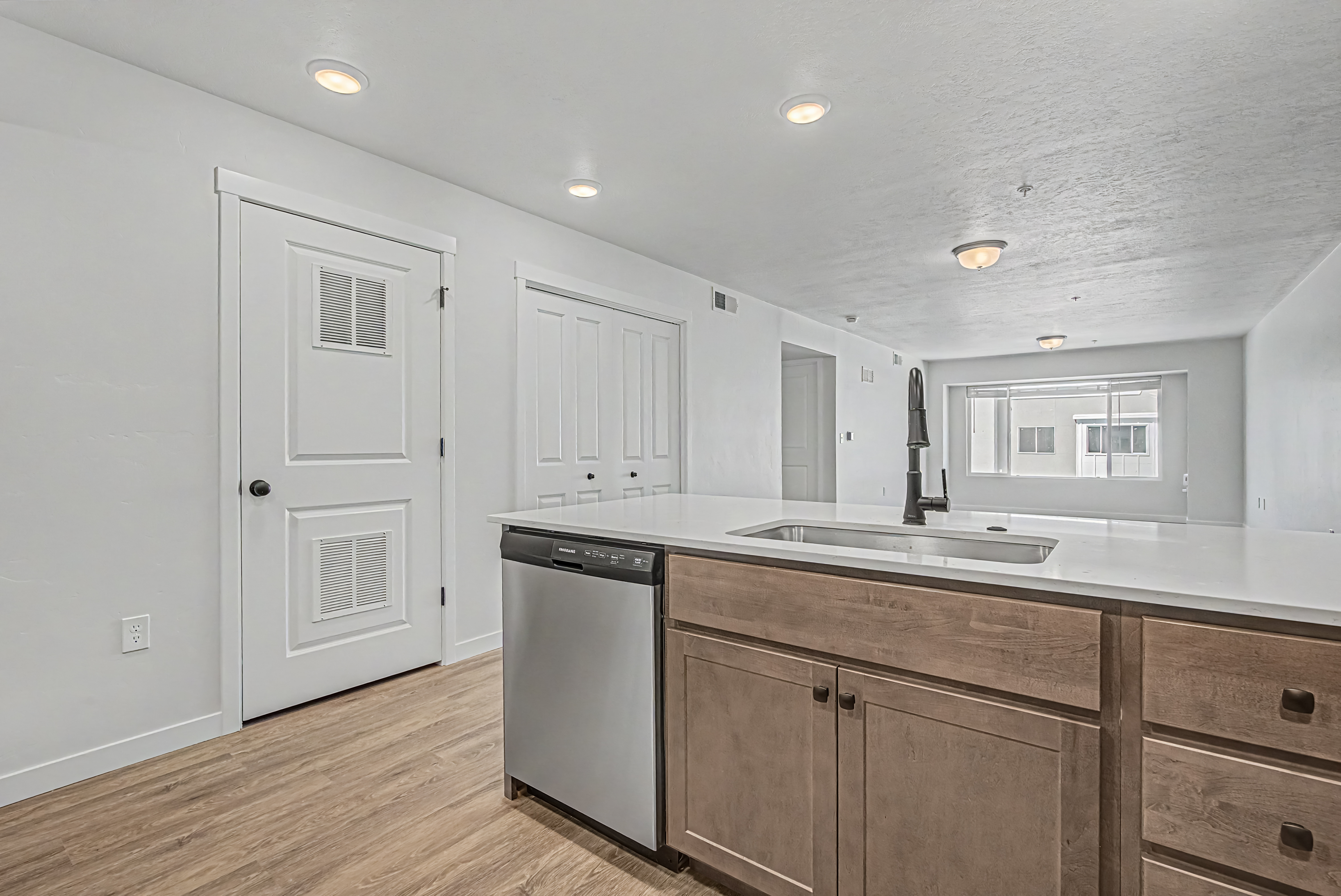 3-Bed 2-Bath (S) unit images floor plan 6