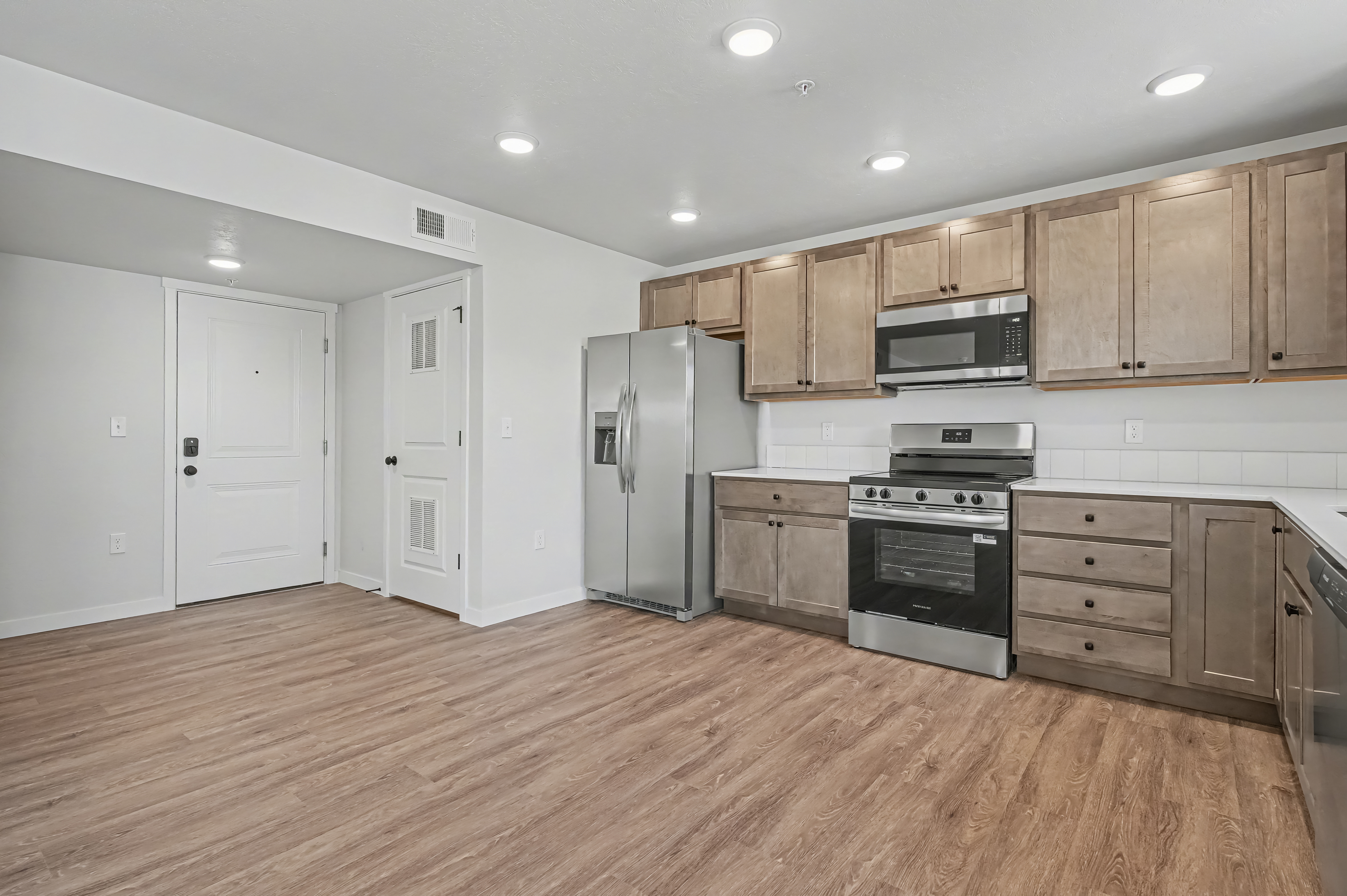 2-Bed 1-Bath (XL) unit images floor plan 3