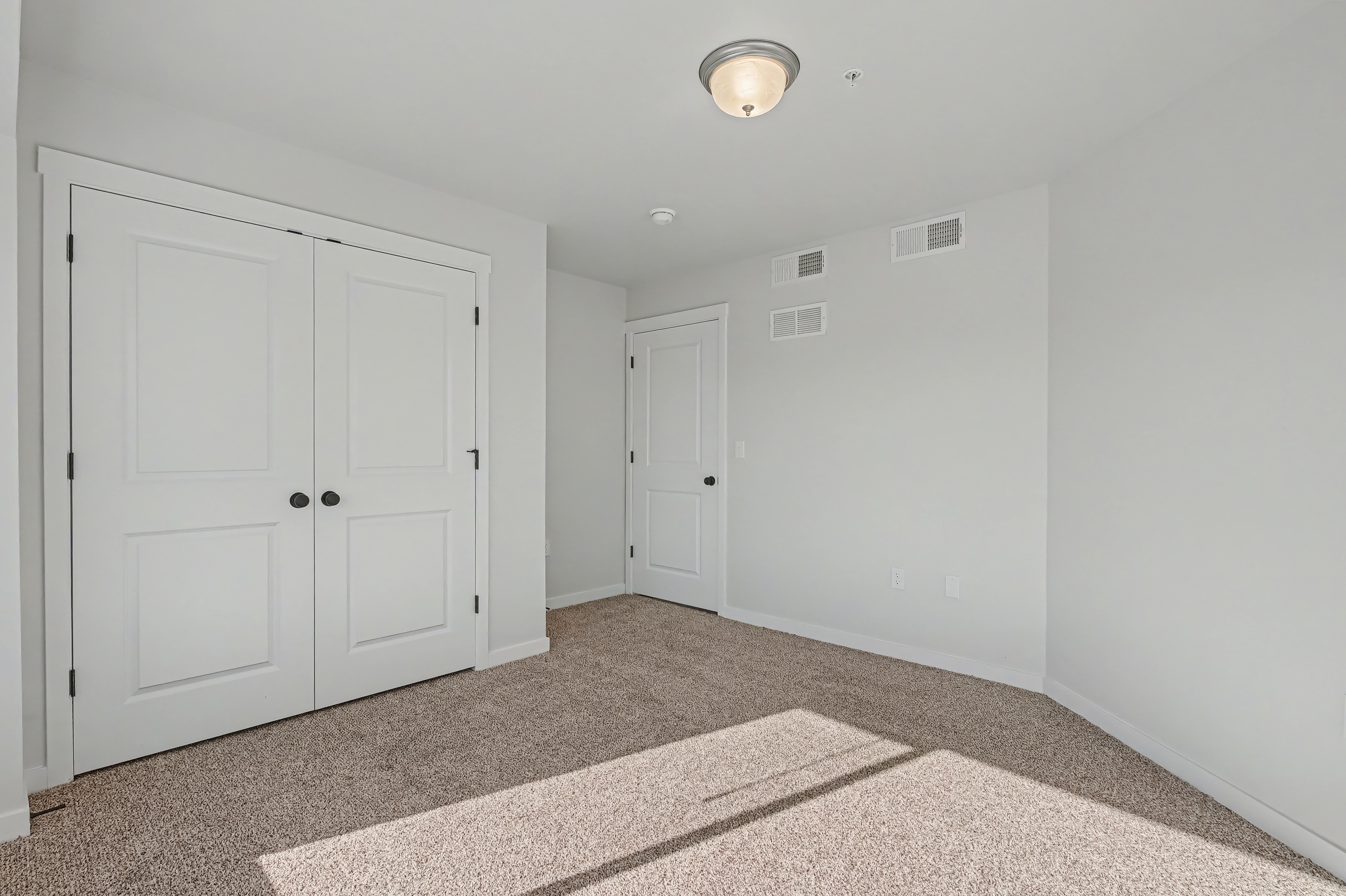 2-Bed 1-Bath (XL) unit images floor plan 13