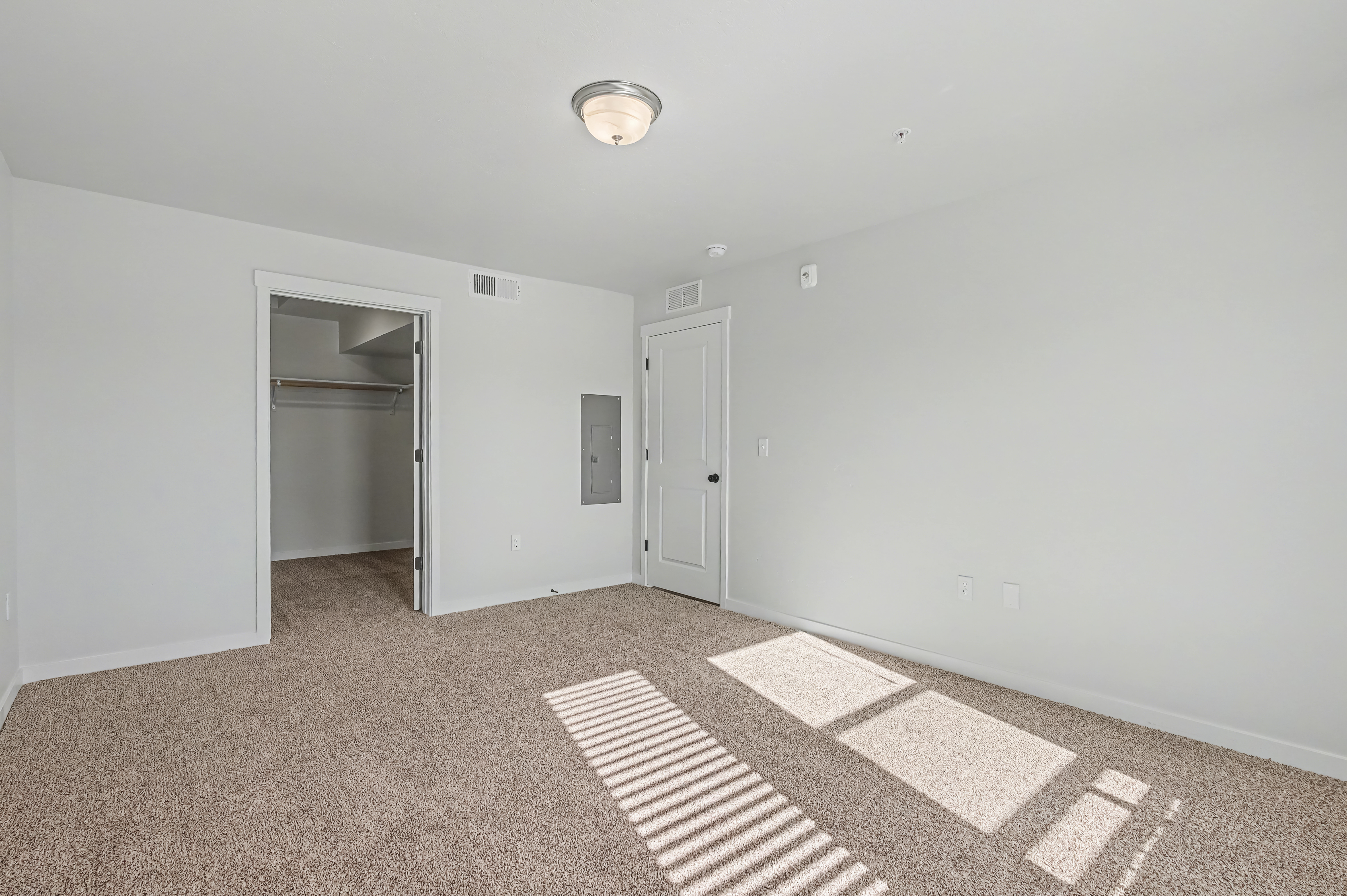 2-Bed 1-Bath (XL) unit images floor plan 7
