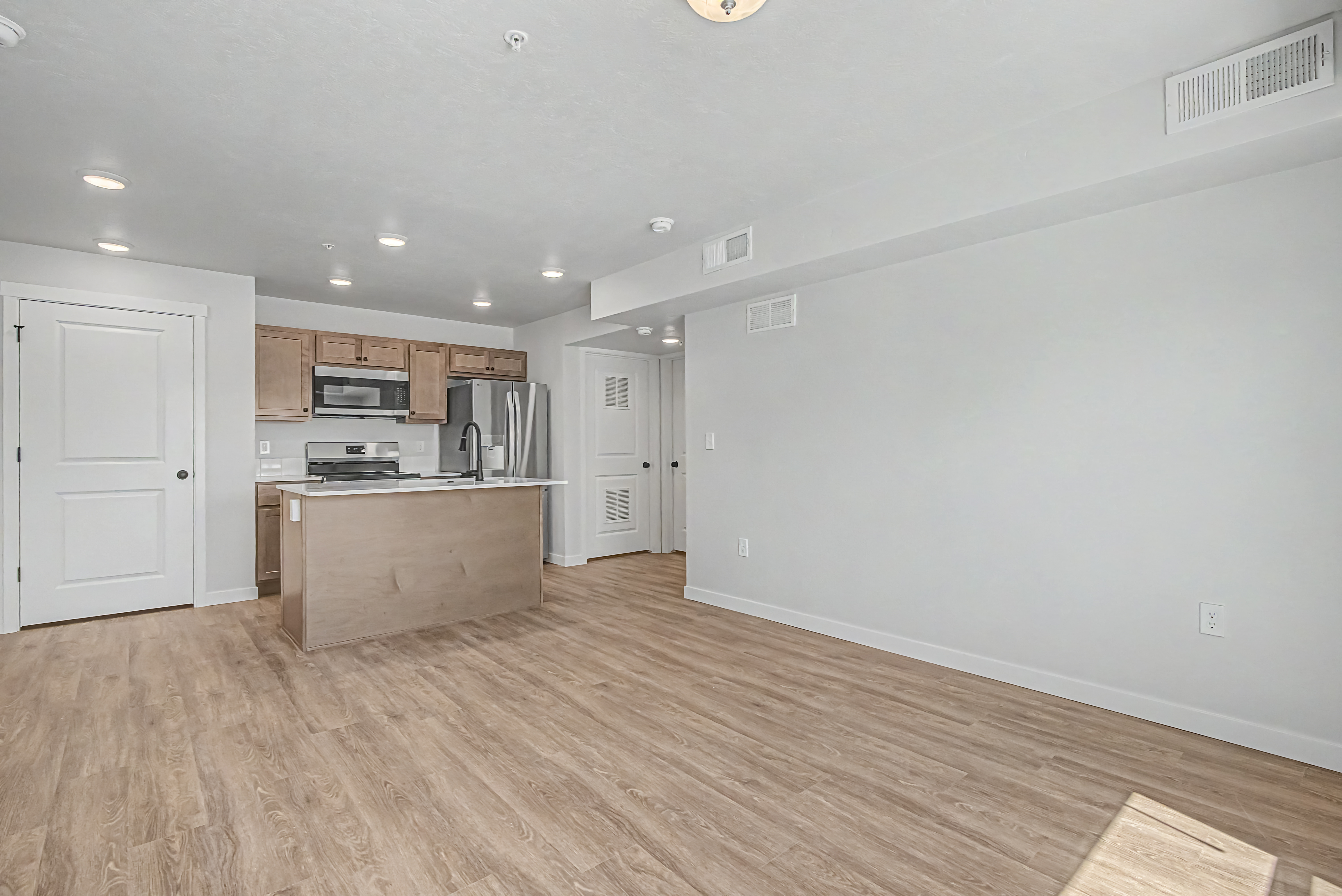 2-Bed 1-Bath (M) unit images floor plan 19
